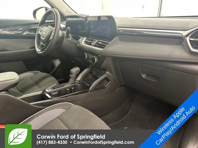 Used 2025 Chevrolet TrailBlazer LT w/ Driver Confidence Package image 10