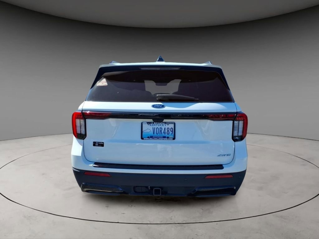 New 2026 Ford Explorer ST-Line w/ ST-Line Street Pack AWD/4WD image 8