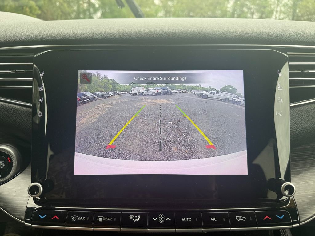 Used 2024 Jeep Wagoneer Series III image 32