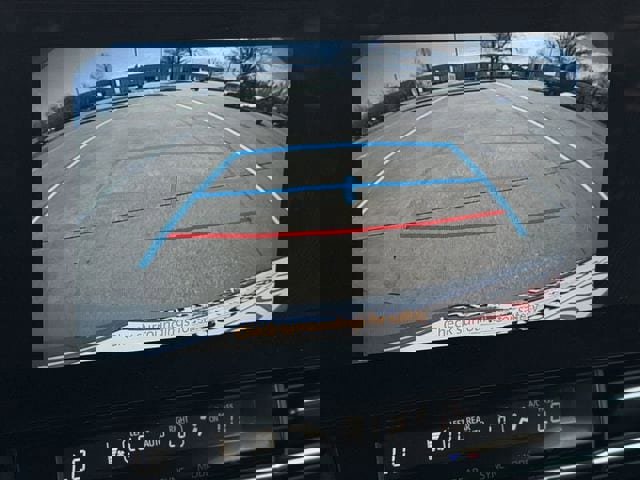 Used 2025 Toyota Sienna XSE image 18