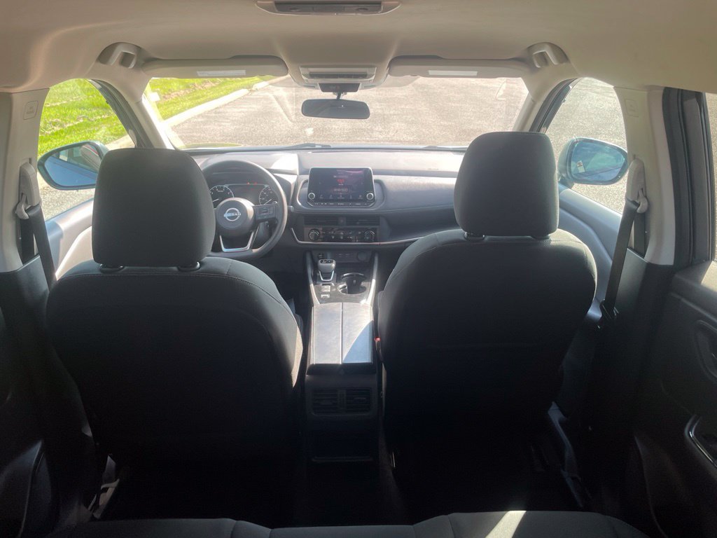 Used 2024 Nissan Rogue S FWD image 14