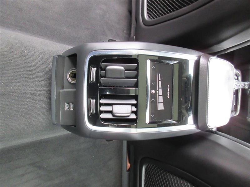 Used 2018 Volvo S90 T6 Inscription w/ Convenience Package image 28