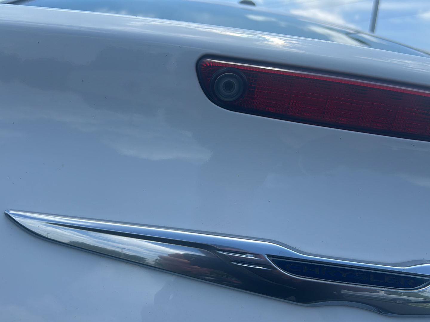Used 2014 Chrysler 300 C RWD image 10