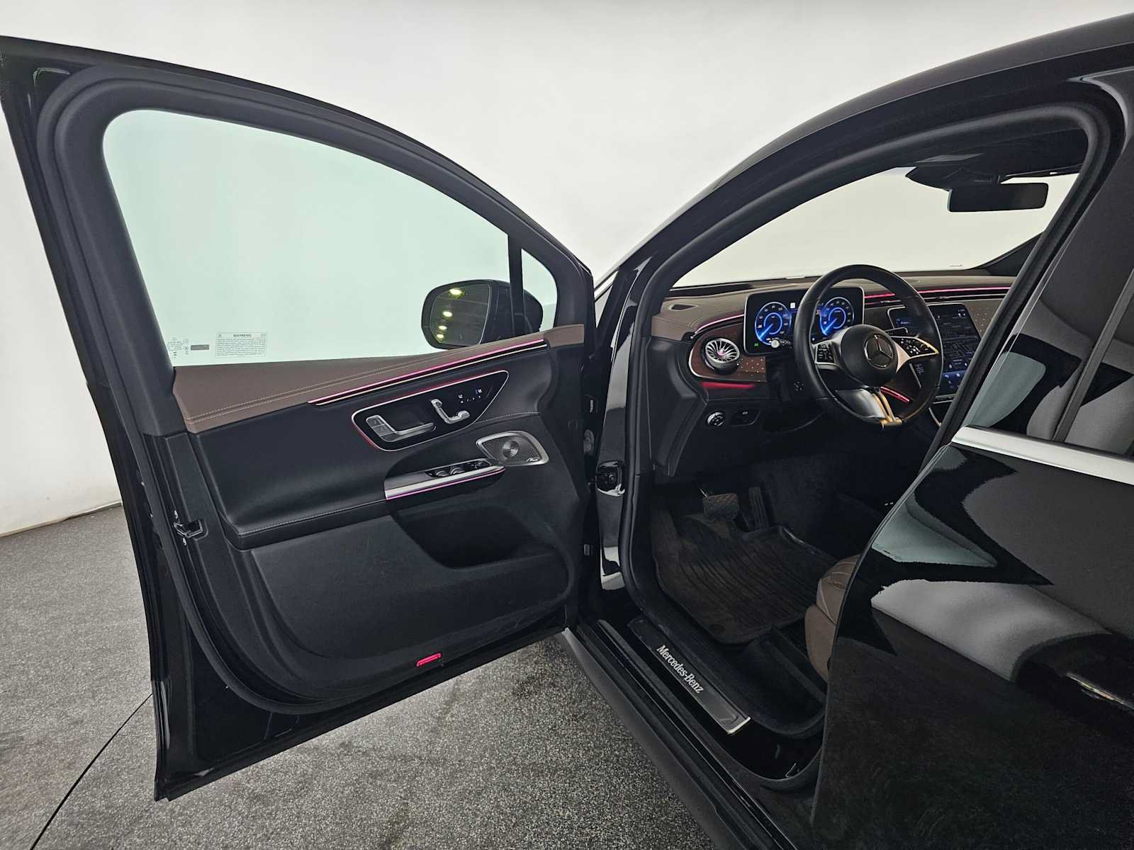 Used 2023 Mercedes-Benz EQE 350+ 4MATIC SUV image 19