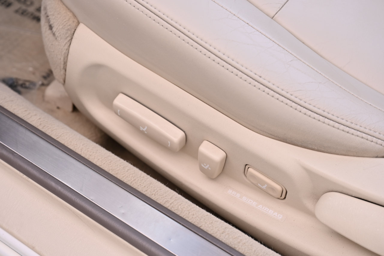 Used 2003 Lexus SC 430 Convertible RWD image 39