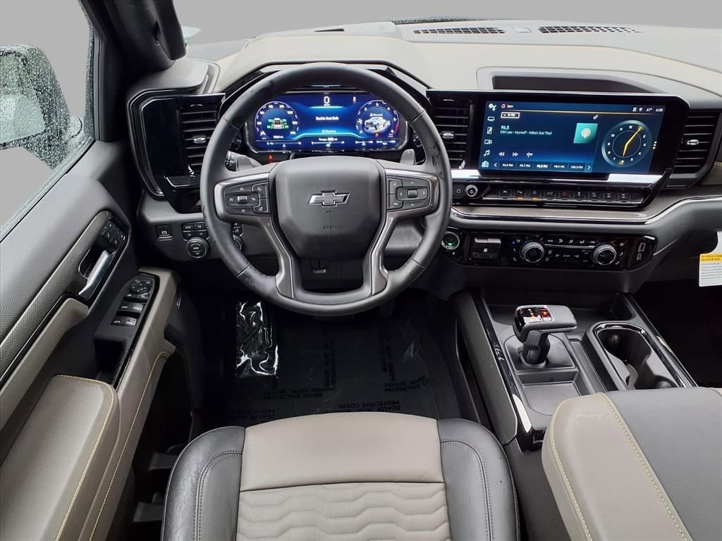 Used 2024 Chevrolet Silverado 1500 ZR2 w/ Dark Appearance Package image 4