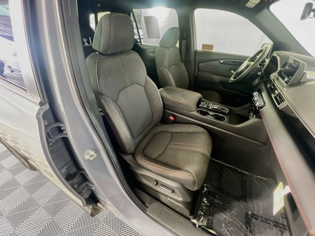 Used 2025 Honda Pilot Sport image 30
