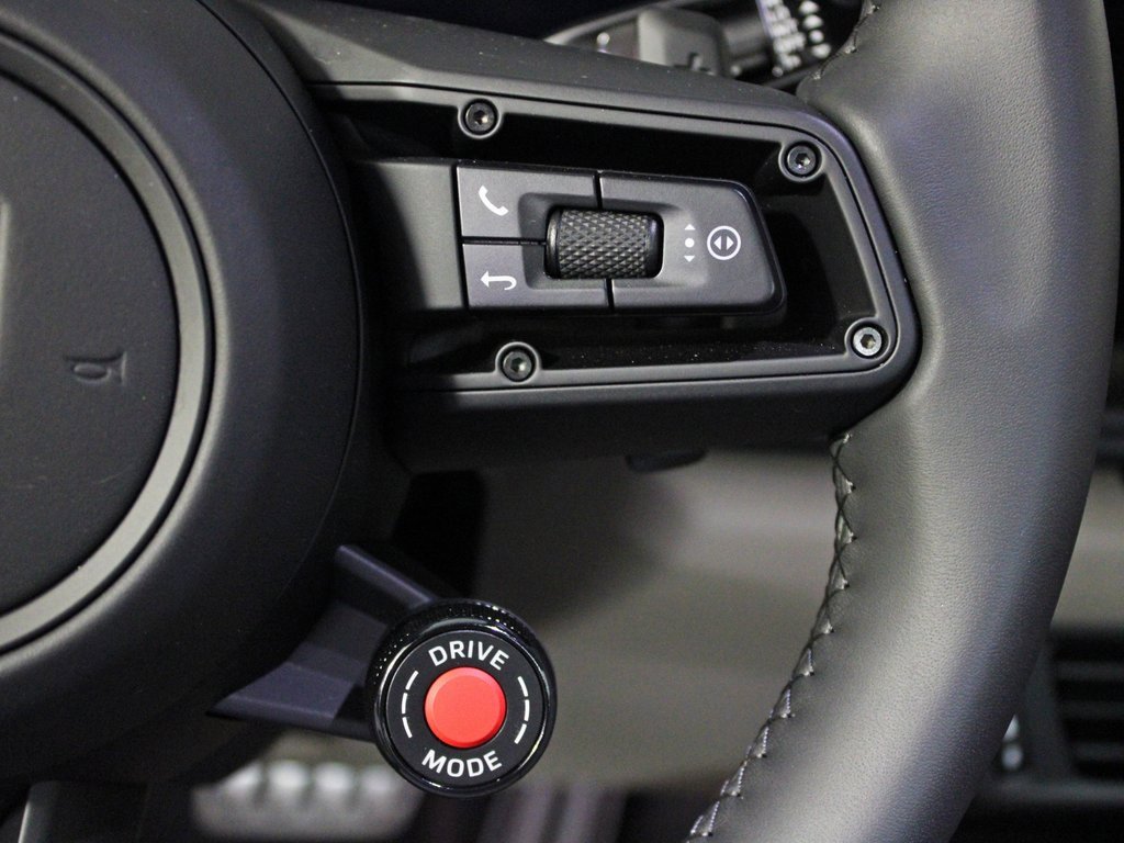 Used 2025 Porsche 911 Carrera 4 GTS image 26