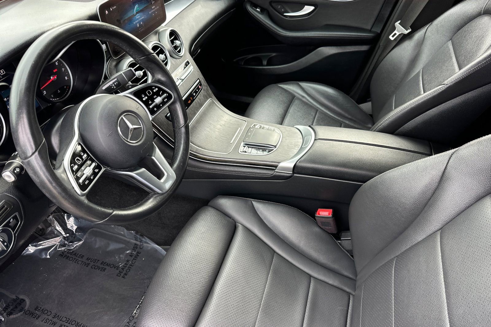 Used 2020 Mercedes-Benz GLC 300 4MATIC image 10