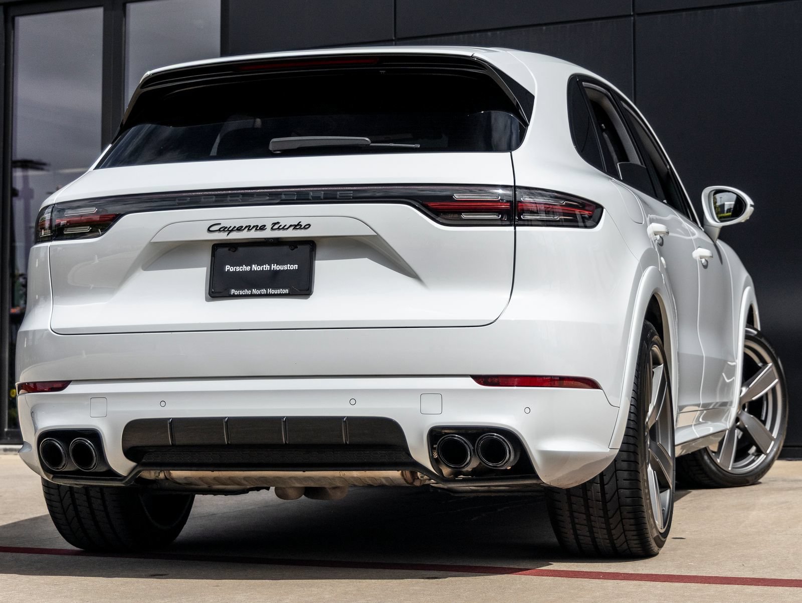 Certified 2023 Porsche Cayenne Turbo AWD/4WD image 11