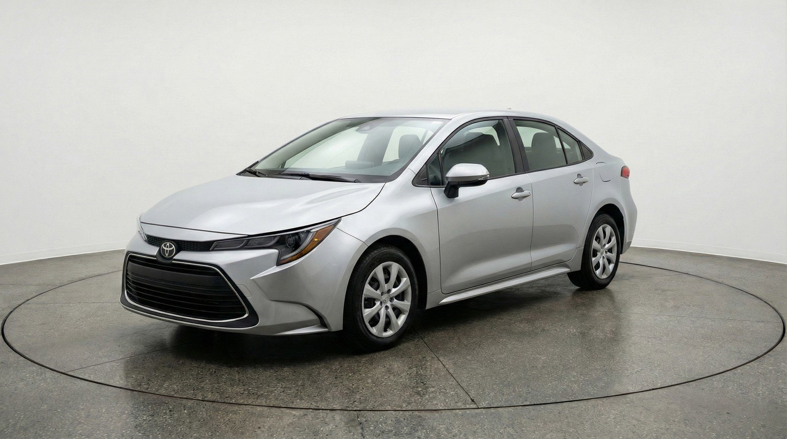 Used 2025 Toyota Corolla LE FWD image 3