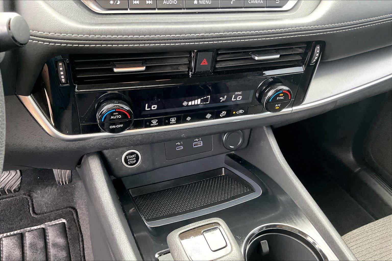 Used 2022 Nissan Rogue SV FWD image 33