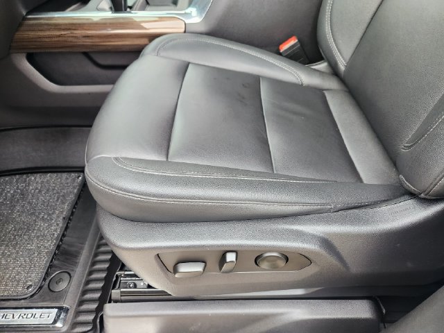Used 2023 Chevrolet Silverado 1500 RST w/ Convenience Package II AWD/4WD image 25