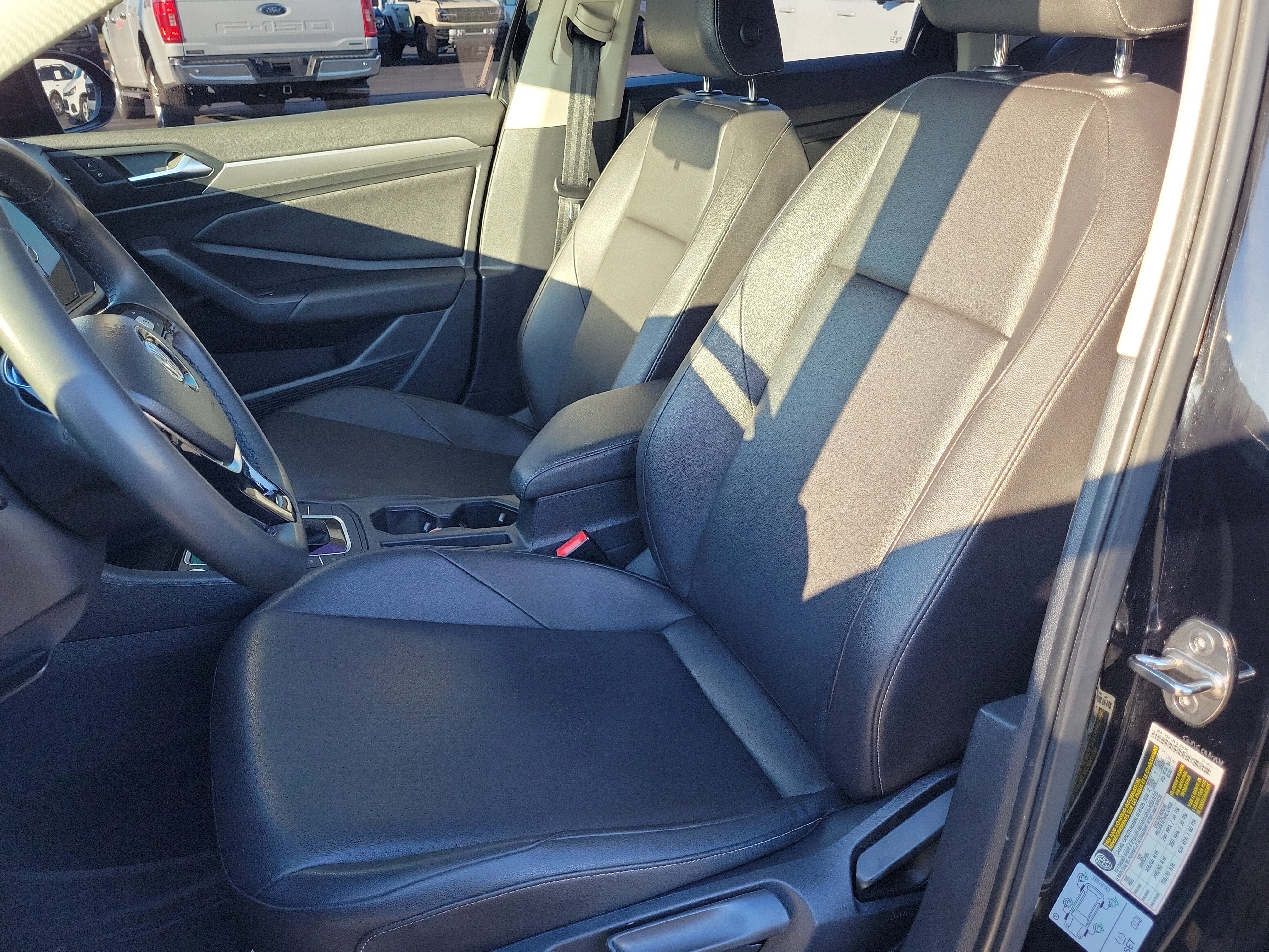 Used 2020 Volkswagen Jetta SE image 16