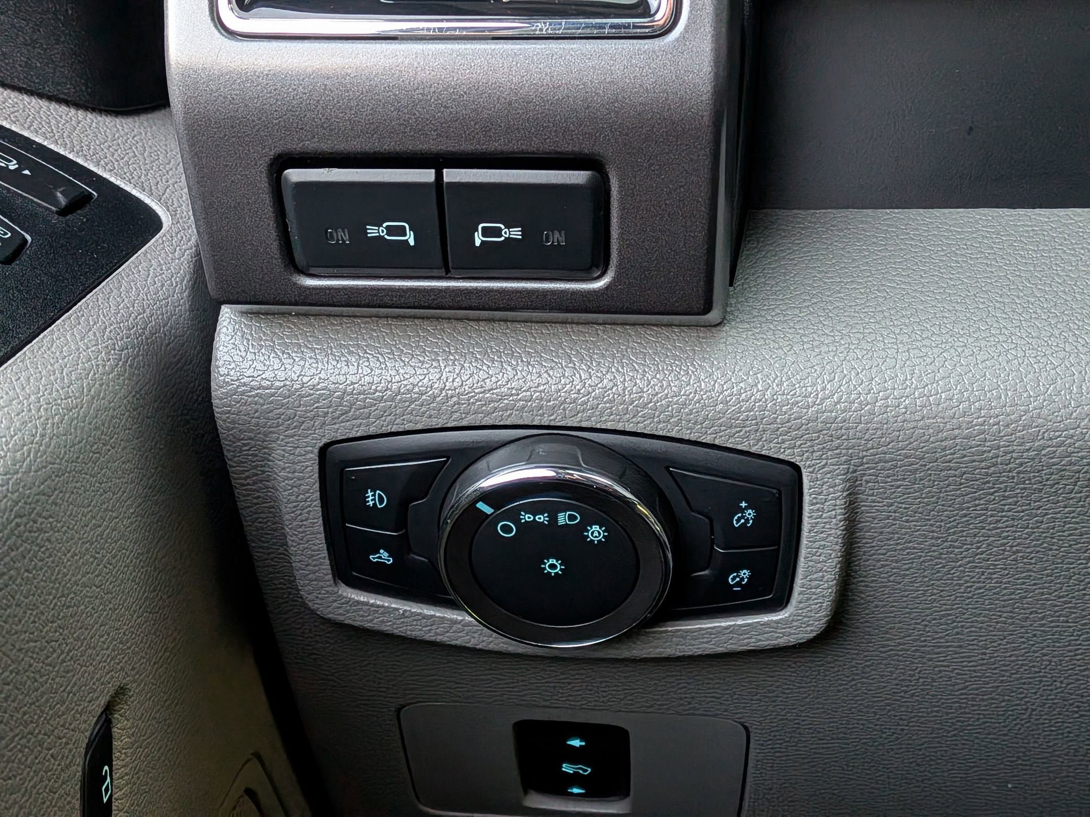 Used 2020 Ford F250 XLT w/ XLT Value Package AWD/4WD image 18