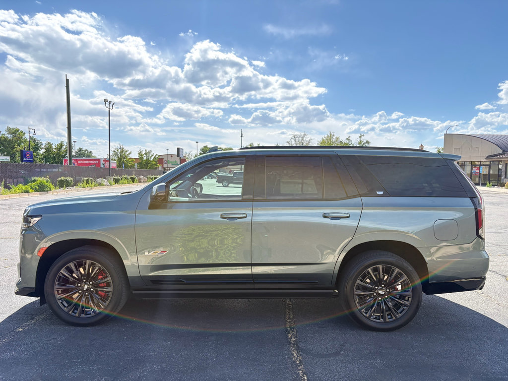 Used 2024 Cadillac Escalade V w/ LPO, ONYX Package AWD/4WD image 12