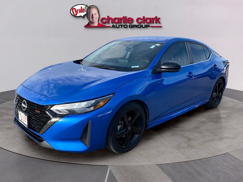 Used 2024 Nissan Sentra SR FWD image 2