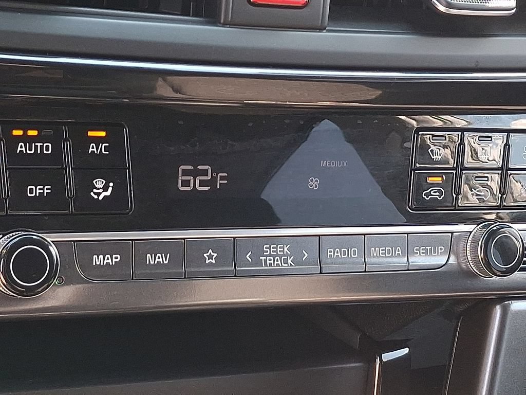 Certified 2024 Kia Seltos X-Line AWD/4WD image 21