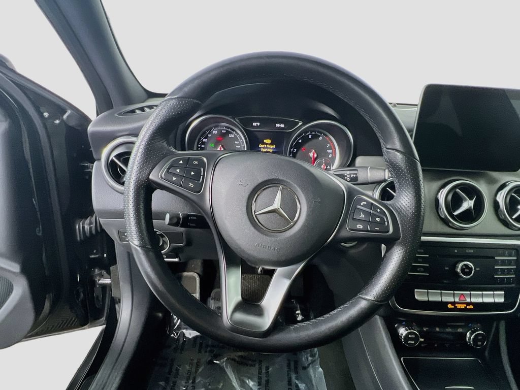 Used 2020 Mercedes-Benz GLA 250 4MATIC image 10