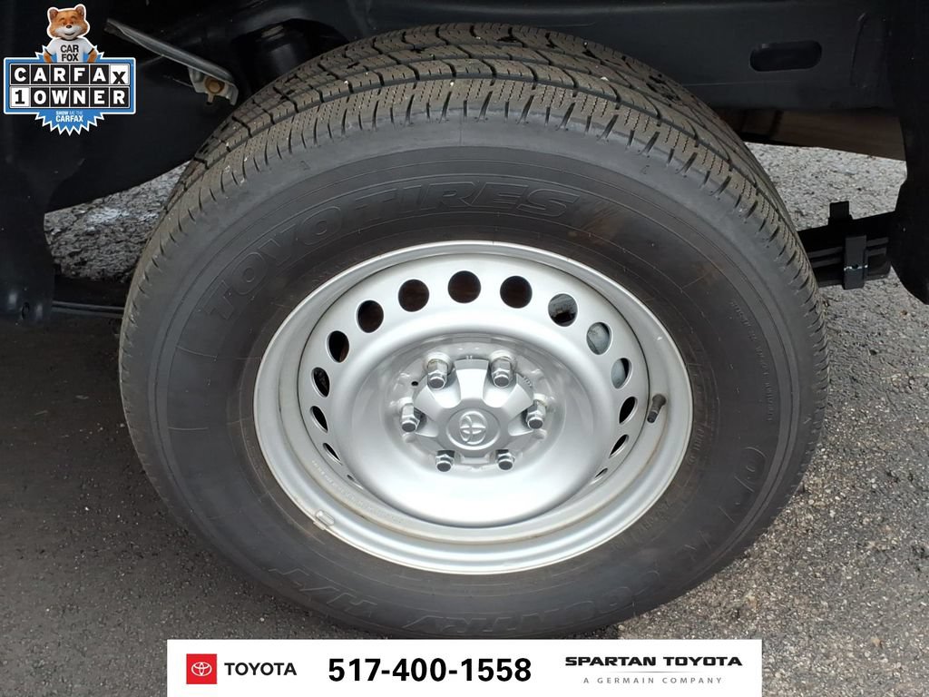 Used 2025 Toyota Tacoma SR AWD/4WD image 11