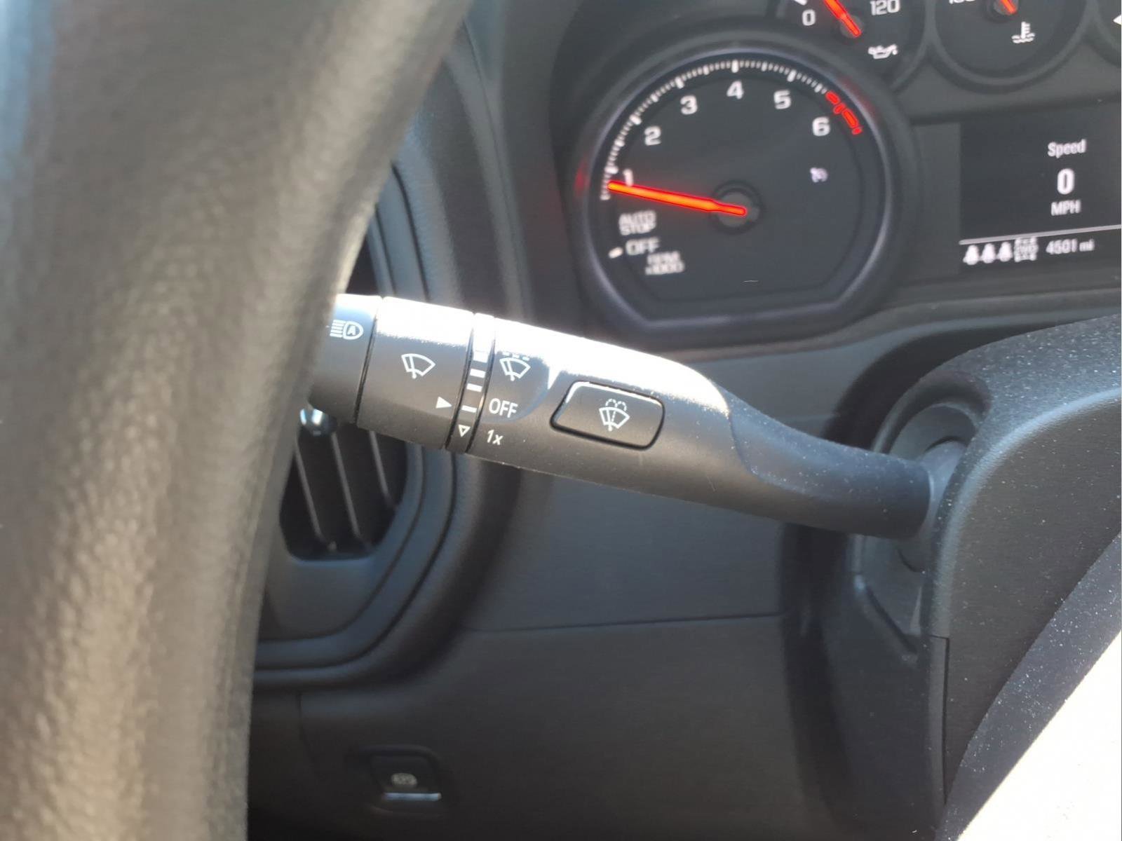 Used 2025 Chevrolet Silverado 1500 Custom image 14