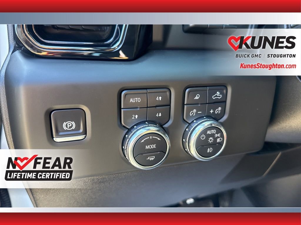 Used 2025 GMC Sierra 1500 AT4 w/ AT4 Premium Package AWD/4WD image 25