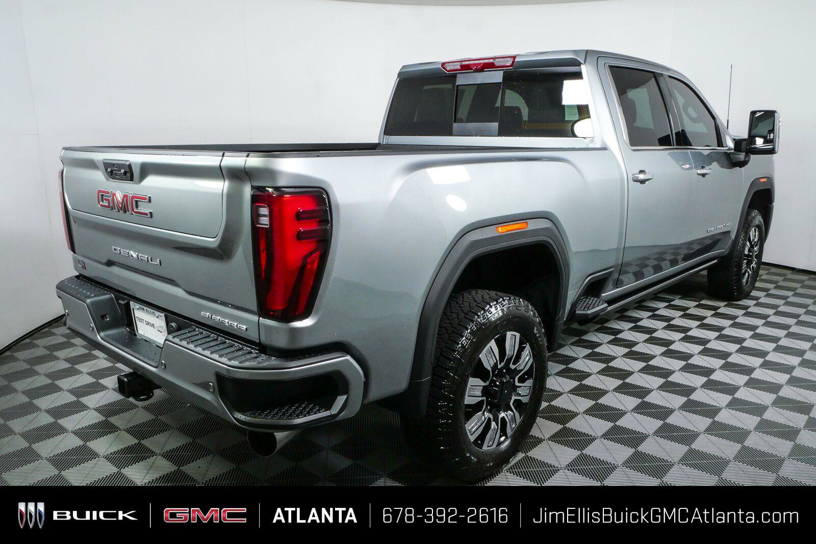 New 2026 GMC Sierra 2500 Denali w/ Denali Reserve Package AWD/4WD image 3
