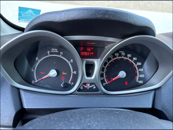Used 2011 Ford Fiesta SE w/ 201A Rapid Spec Order Code FWD image 8