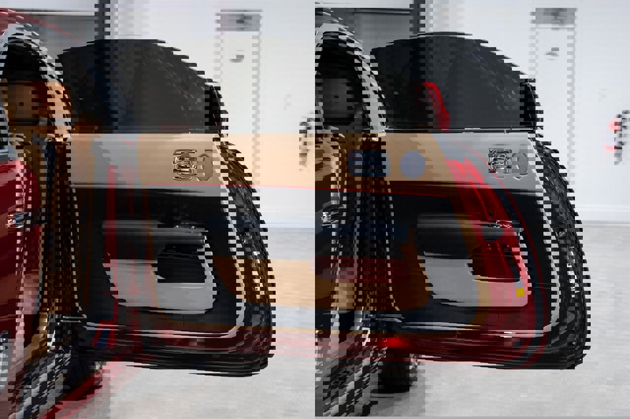 Used 2019 Rolls-Royce Wraith image 23