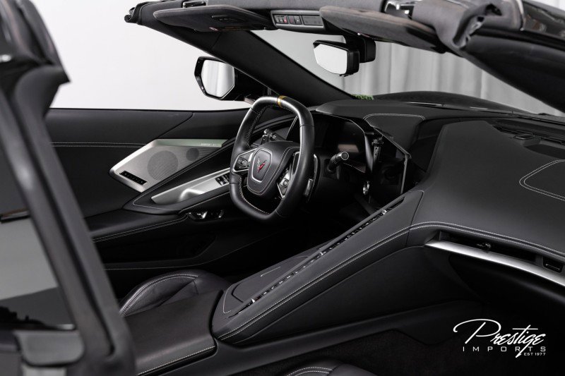 Used 2025 Chevrolet Corvette Stingray Preferred Cpe w/ 2LT image 48