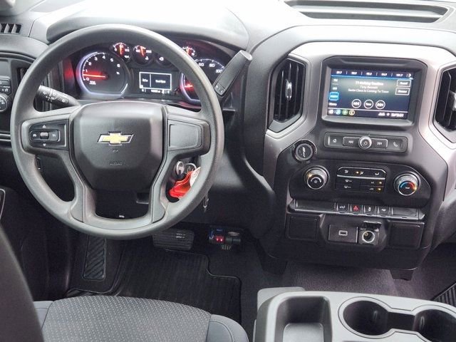 Used 2020 Chevrolet Silverado 1500 Custom w/ Custom Value Package image 27