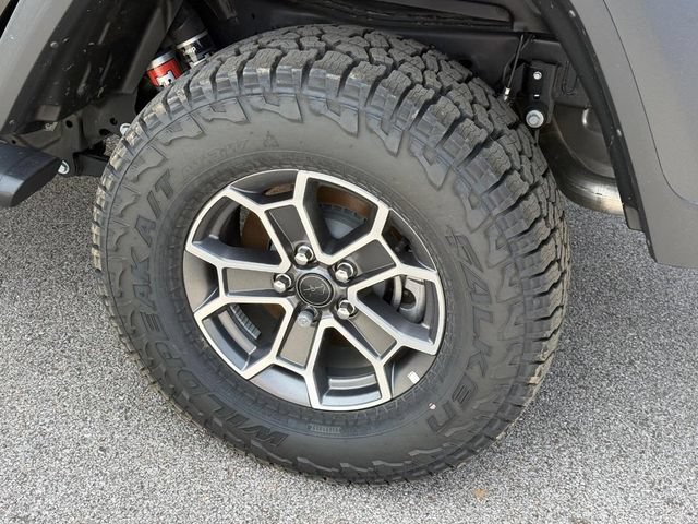 New 2025 Jeep Gladiator Mojave w/ Safety Group AWD/4WD image 8