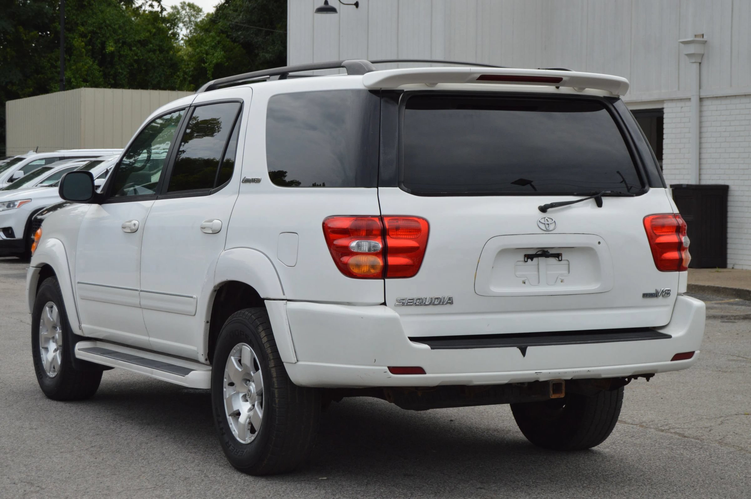 Used 2002 Toyota Sequoia Limited RWD image 4