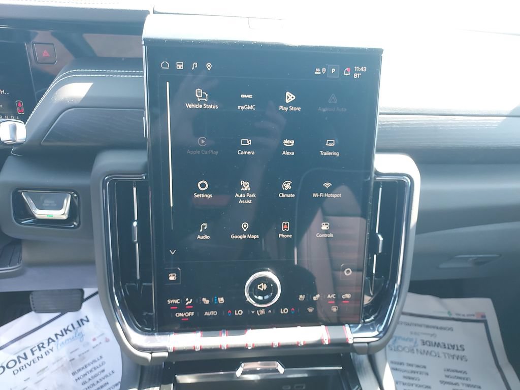 Used 2025 GMC Yukon XL AT4 Ultimate AWD/4WD image 21