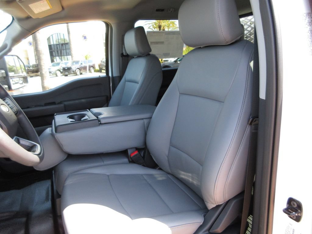 New 2026 Ford F550 2WD Crew Cab Super Duty image 10
