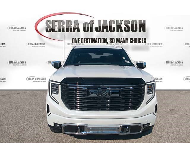 Used 2025 GMC Sierra 1500 Denali Ultimate AWD/4WD image 3