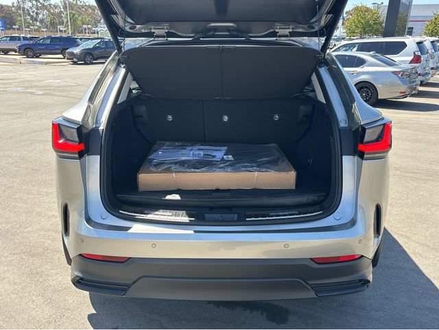 Certified 2026 Lexus NX 350h AWD w/ Accessory Package (2T) image 19