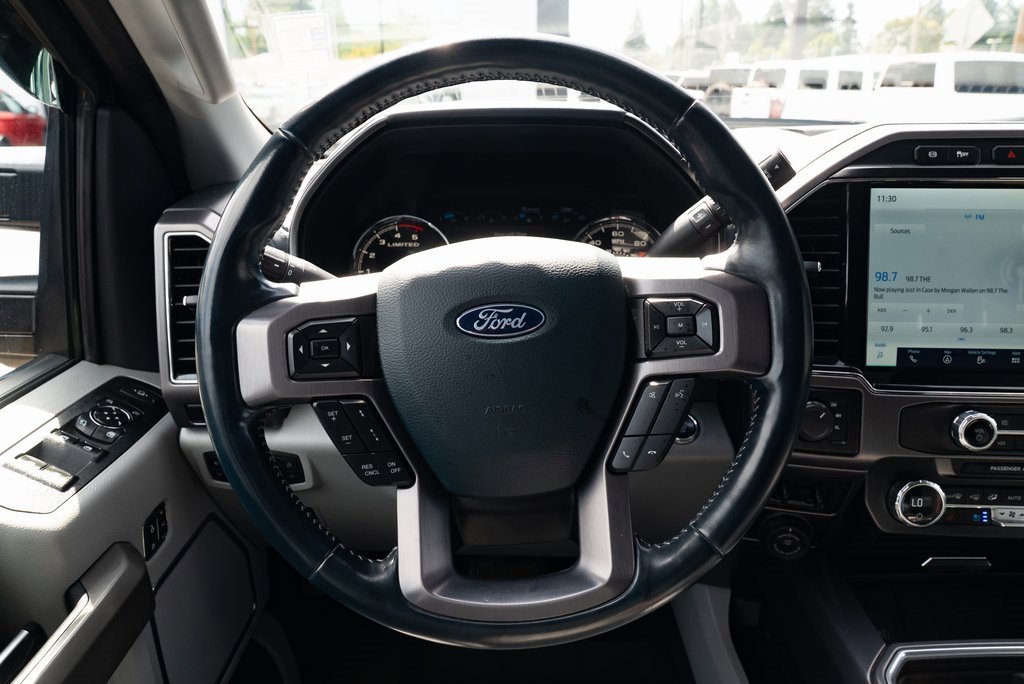 Used 2022 Ford F350 Limited image 11