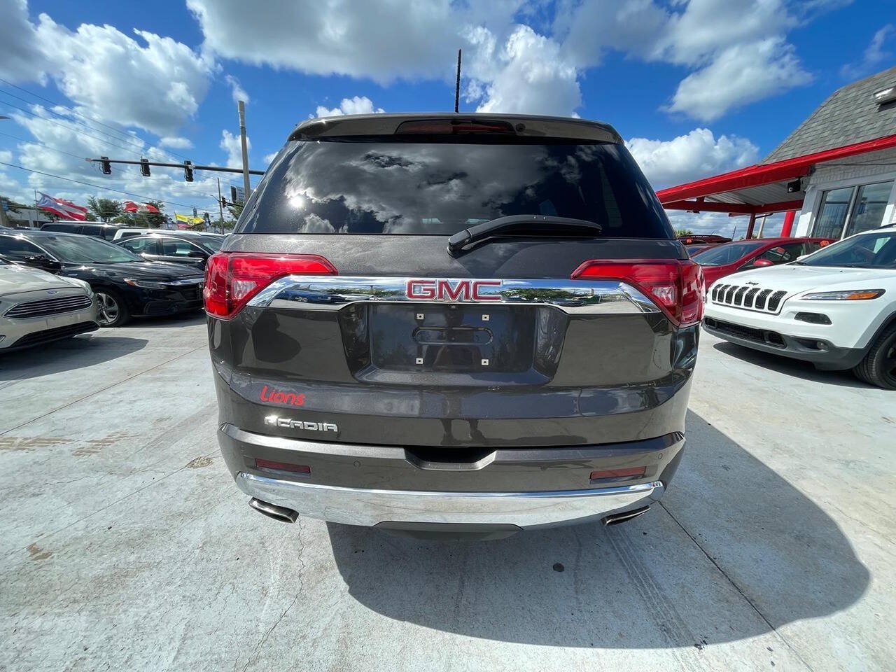 Used 2019 GMC Acadia Denali FWD image 5