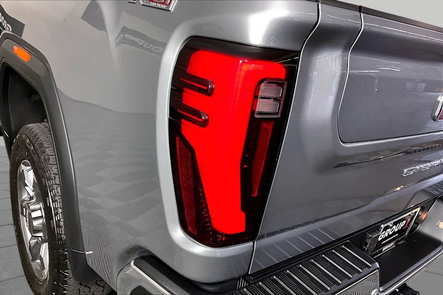 Used 2025 GMC Sierra 2500 SLT w/ Texas SLT Premium Package AWD/4WD image 25