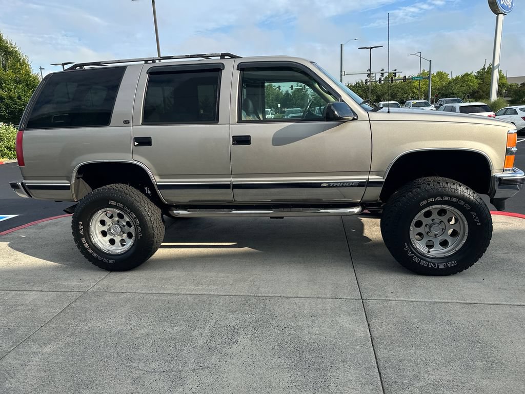 Used 1999 Chevrolet Tahoe Z71 w/ Comfort & Security Pkg AWD/4WD image 5