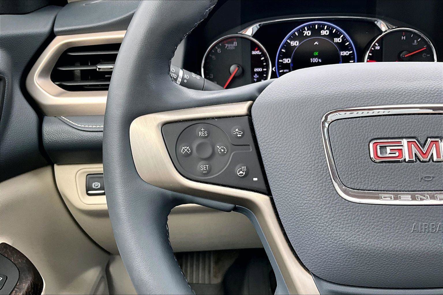 Used 2023 GMC Acadia Denali w/ Denali Technology Package AWD/4WD image 19