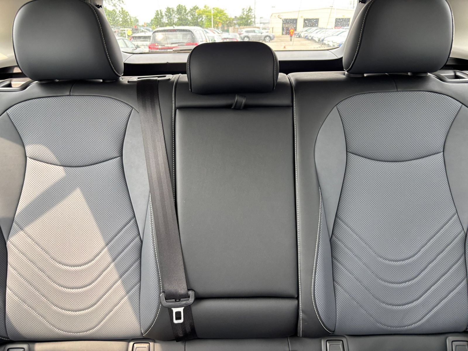 Used 2026 Volkswagen Tiguan SE AWD/4WD image 40