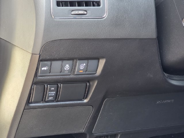 Used 2023 Nissan Armada Platinum w/ Captain's Chairs Package RWD image 25