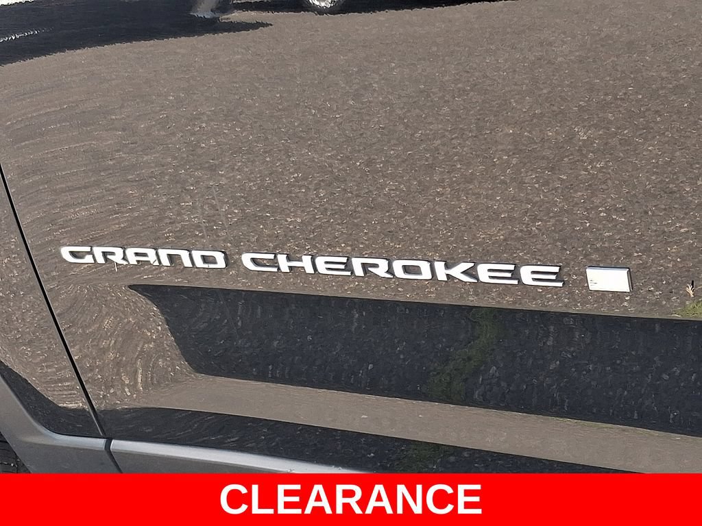 Used 2022 Jeep Grand Cherokee L Limited AWD/4WD image 29
