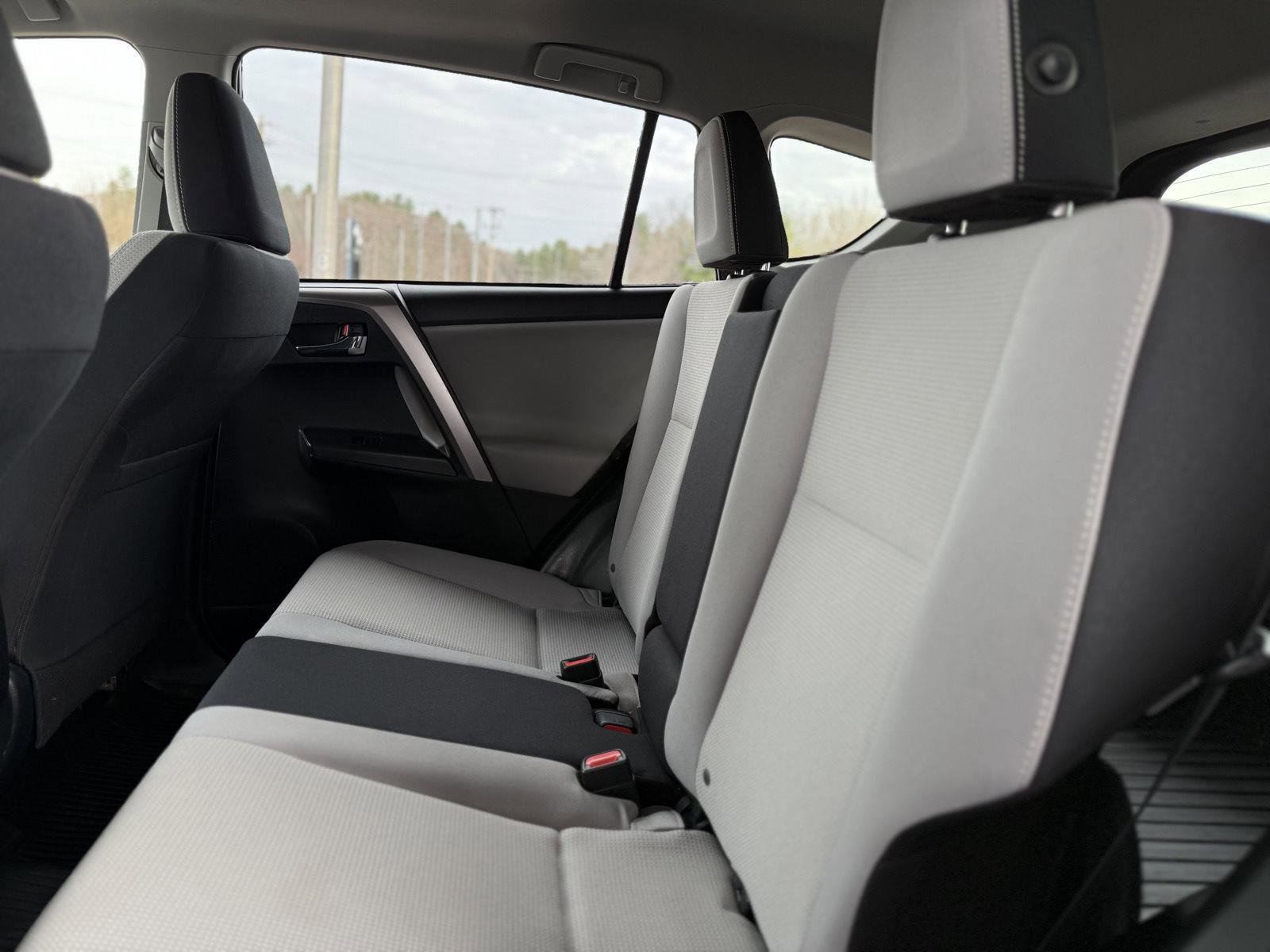 Used 2018 Toyota RAV4 XLE w/ Plus Extra Value Package image 13