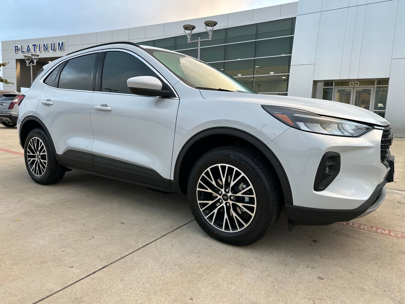 New 2026 Ford Escape SE FWD image 7