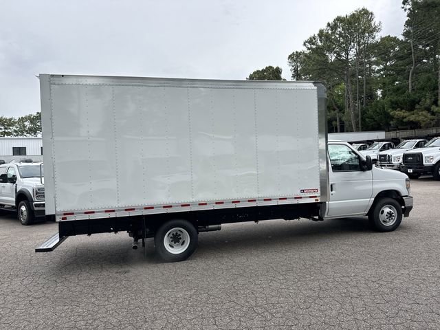 New 2027 Ford E-350 and Econoline 350 Super Duty RWD image 9