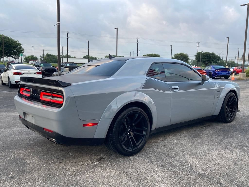 Used 2022 Dodge Challenger R/T Scat Pack RWD image 5
