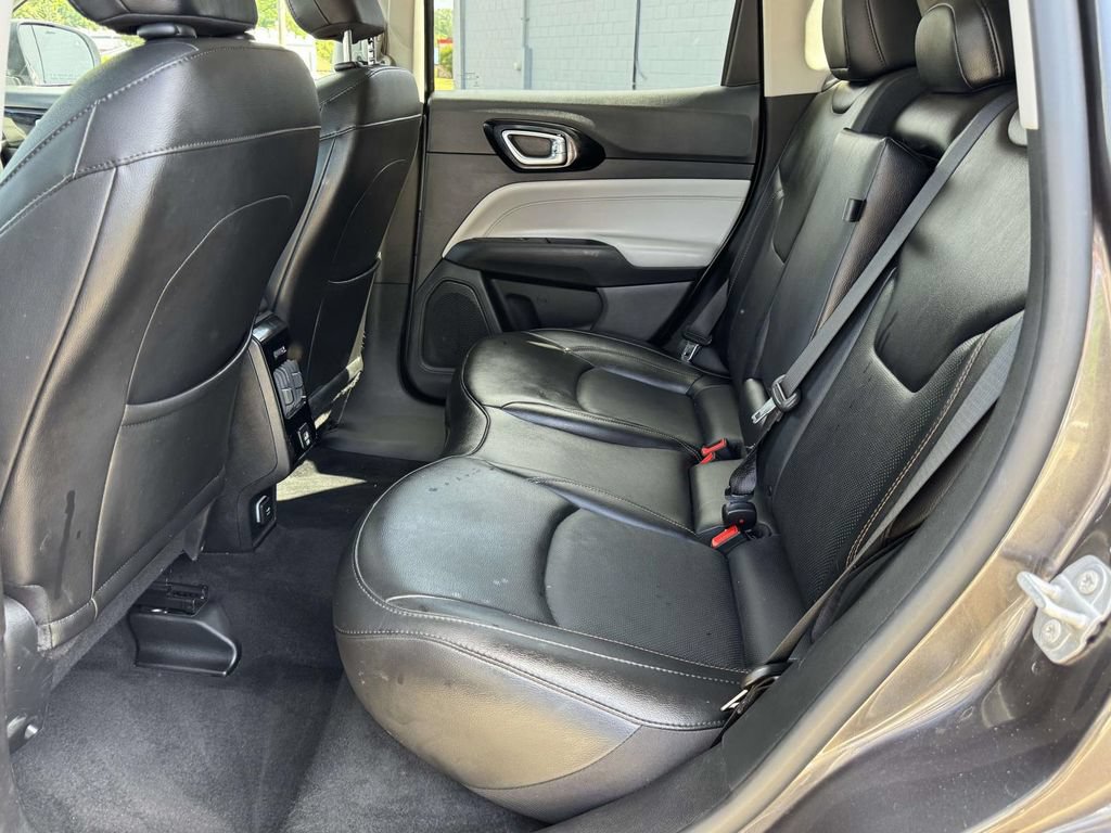 Used 2022 Jeep Compass Limited AWD/4WD image 16